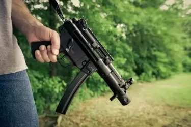 コンパクトは最強！おすすめのサブマシンガンのエアガン│サバテク
