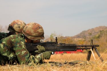 自動小銃と機関銃の違い